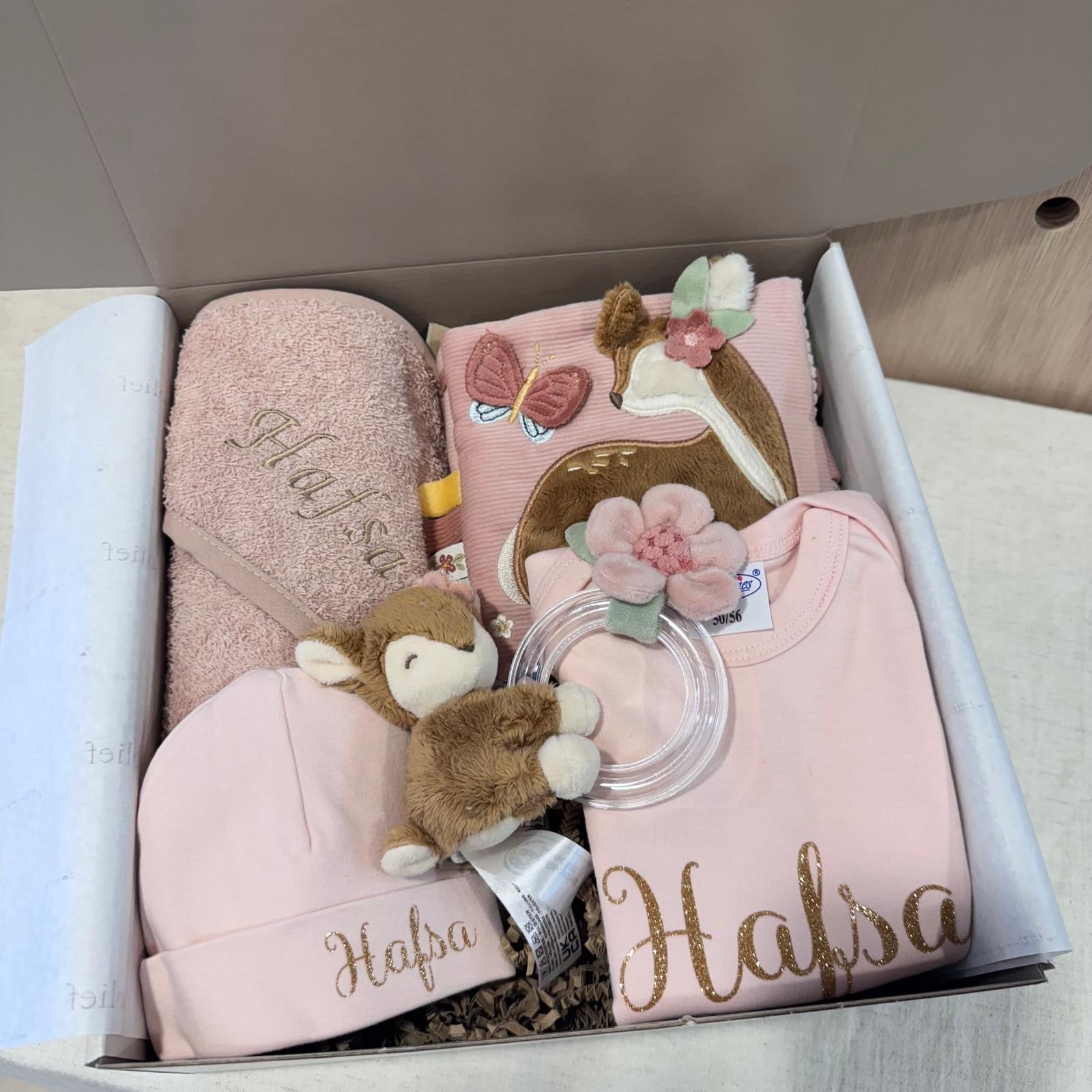Kraamcadeau - Cadeaubox - Lieve hertje - Roze