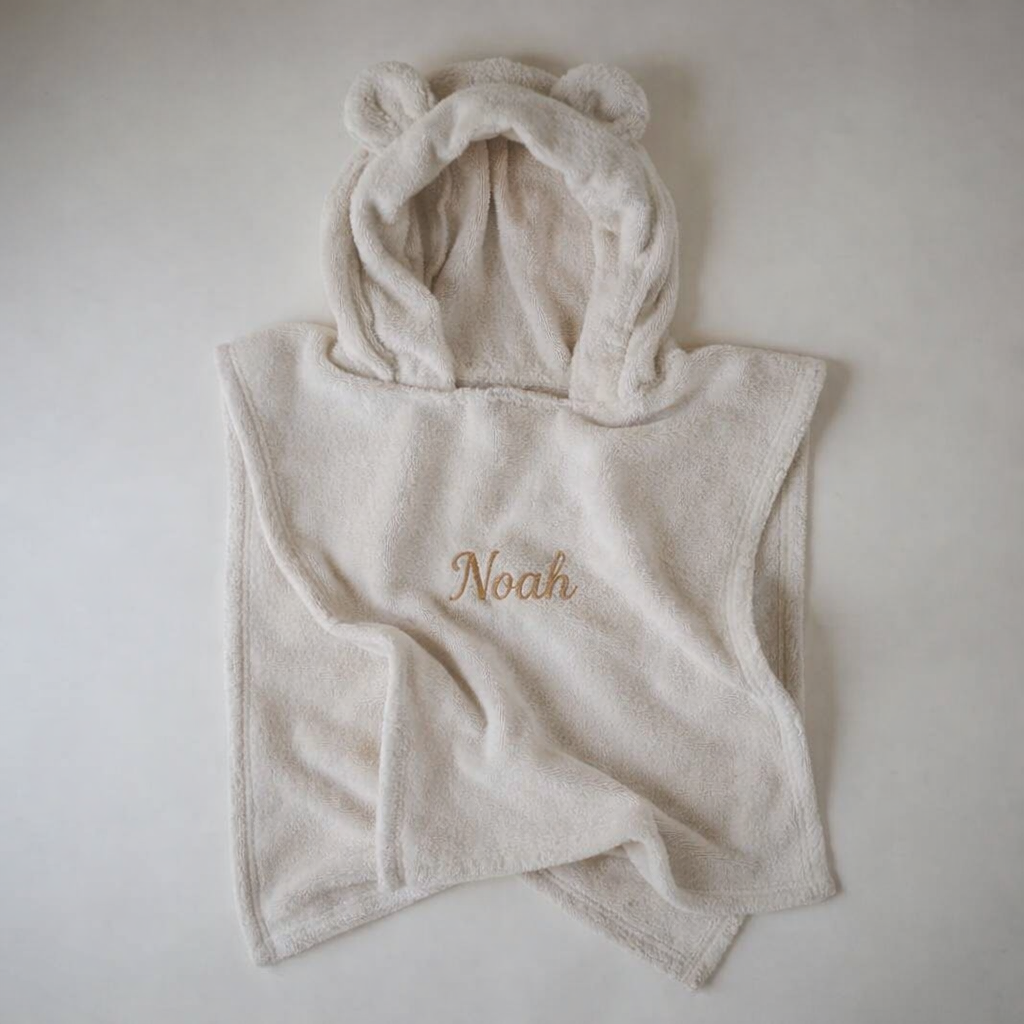 Mushie Badponcho Beer - Fog - met naam