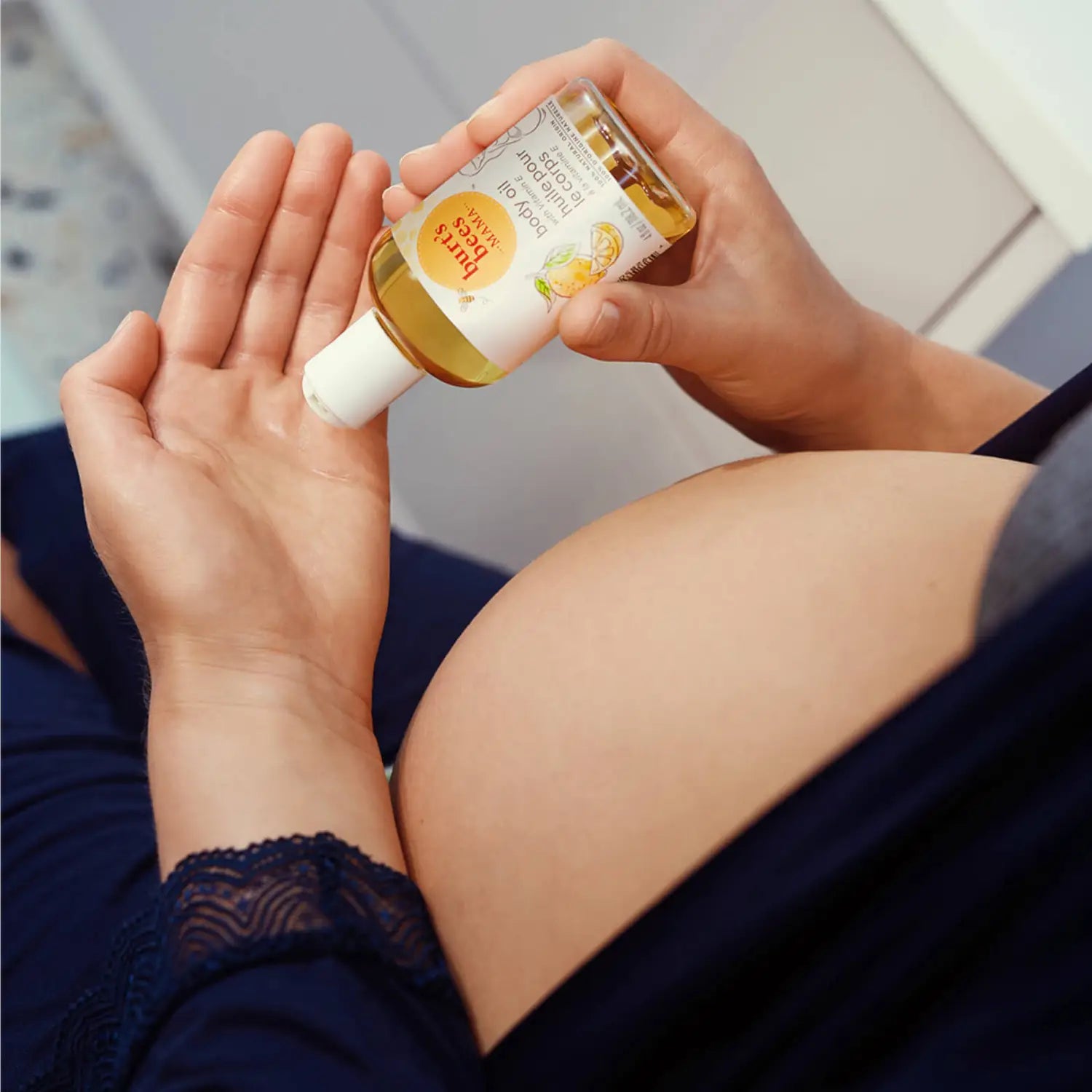 Burt's Bees Mama bee body oil