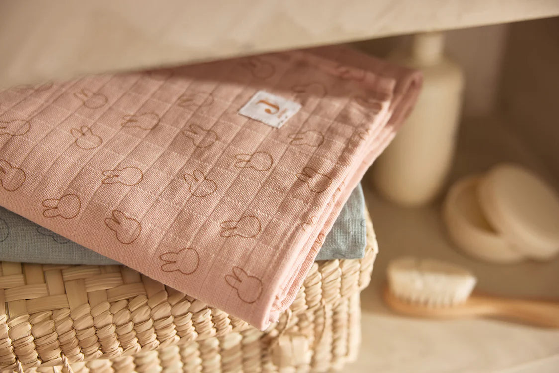 Kraamcadeau - Cadeaubox - Nijntje miffy wild rose