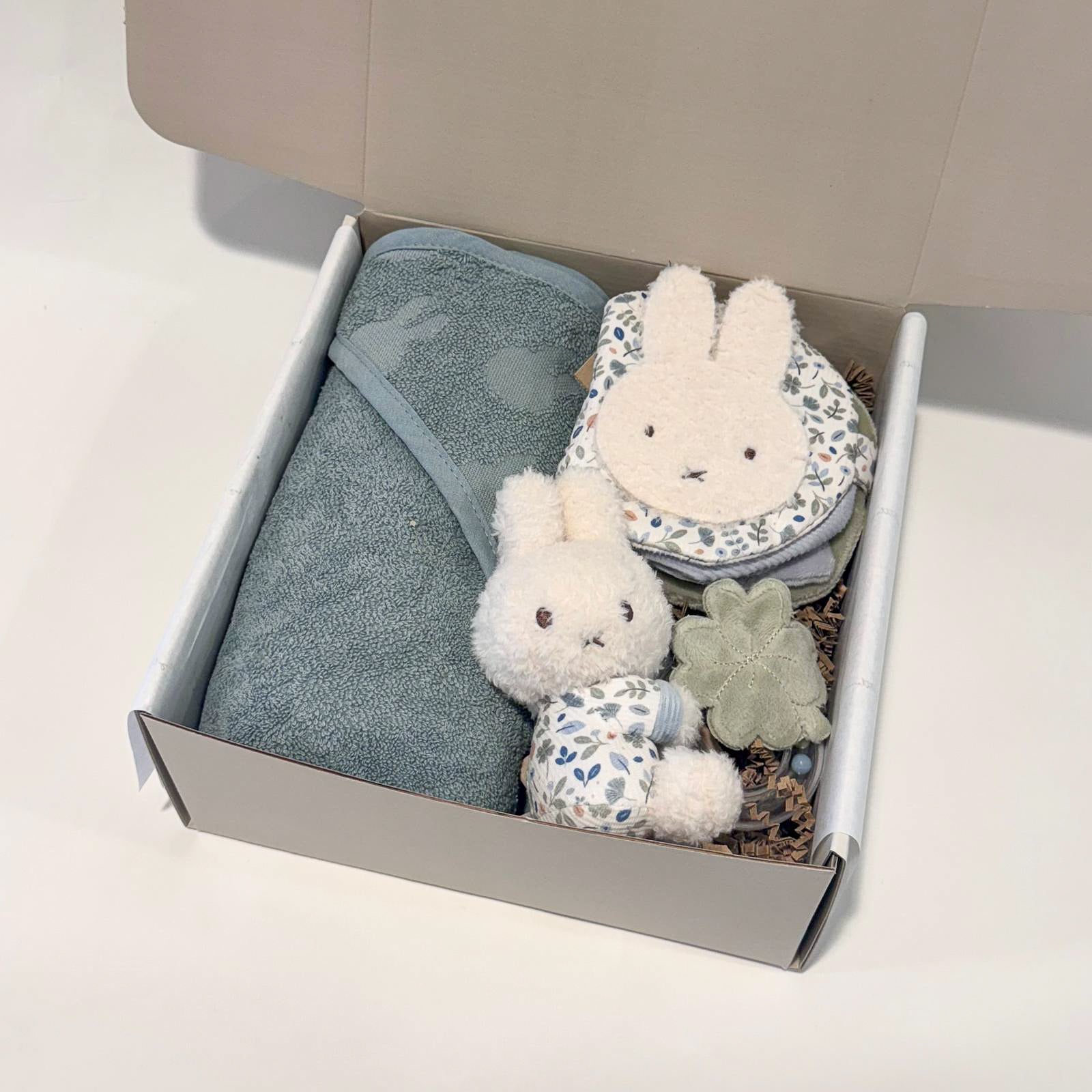 Kraamcadeau - Cadeaubox x Nijntje Lucky leaves
