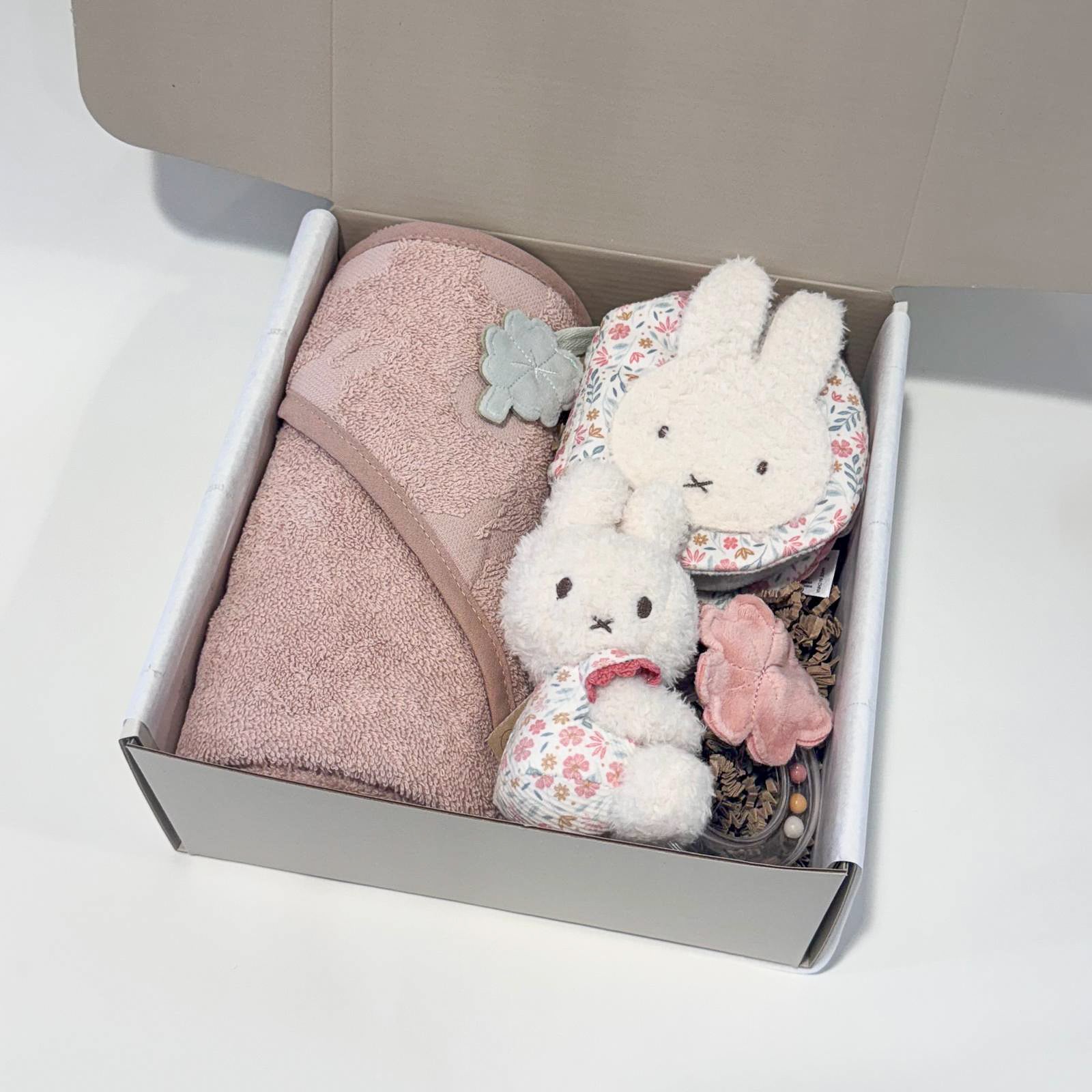 Kraamcadeau -  Cadeaubox x Nijnjte Lucky blossom