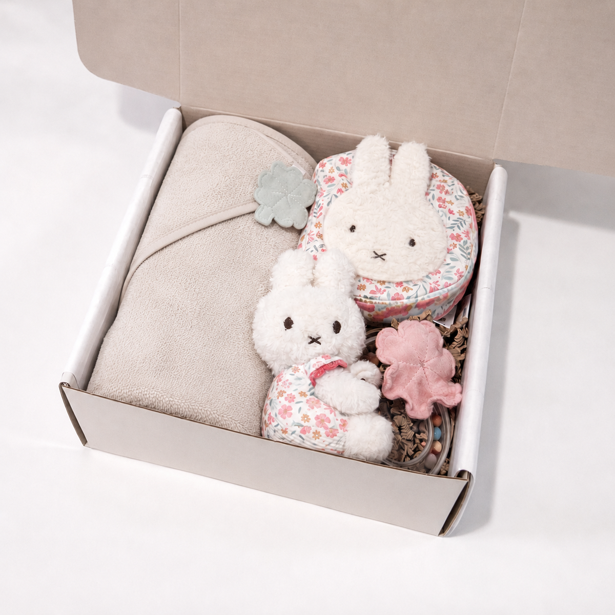 Kraamcadeau -  Cadeaubox x Nijnjte Lucky blossom